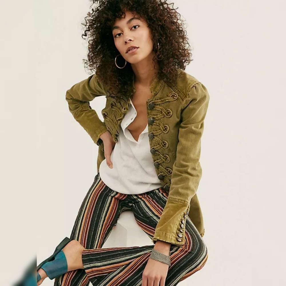 Free People Seamed and Structured Denim Jacket - Picture 4 of 12